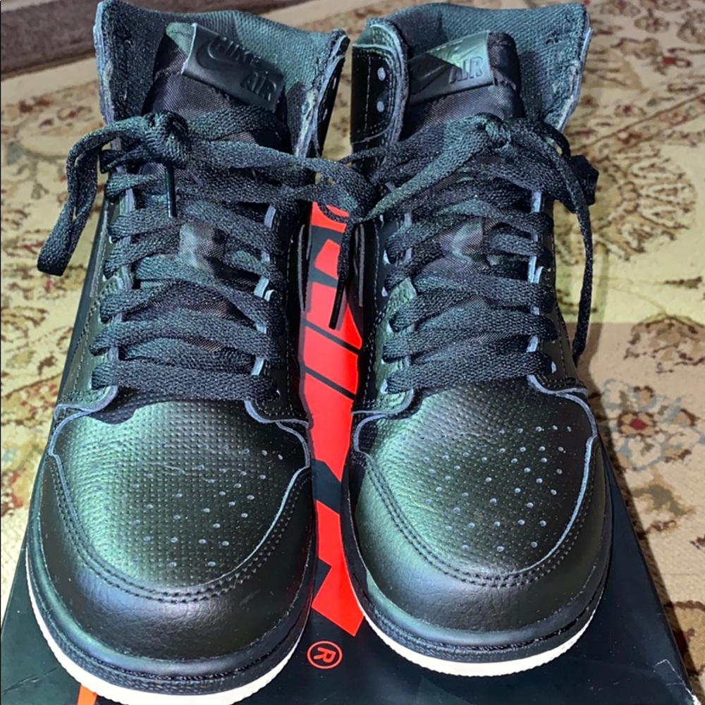 Used 6Y Air Jordan 1 Retro High OG BG